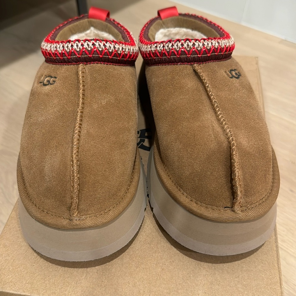 UGG Tasman Slippers Platform, Chestnut, Size 7